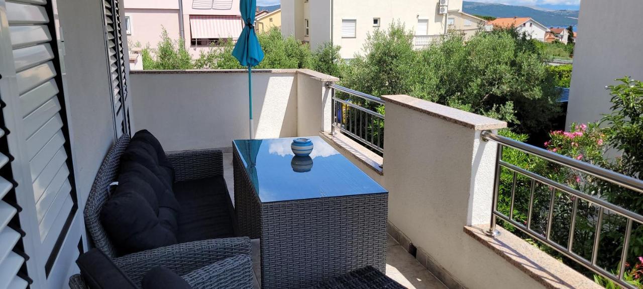 Hotel Haus Magdalena Krk Town Exterior foto